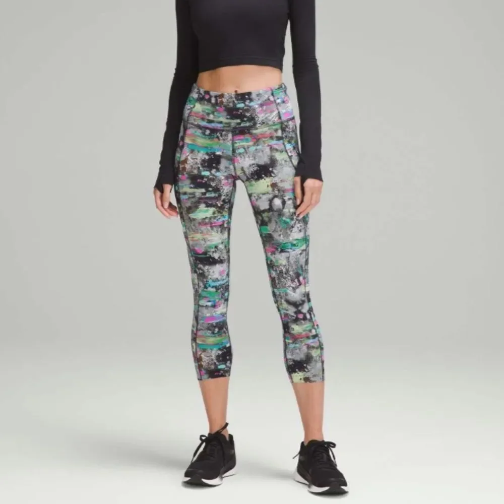 Lululemon Fast & Free high rise crop 23” paint drift multi 8